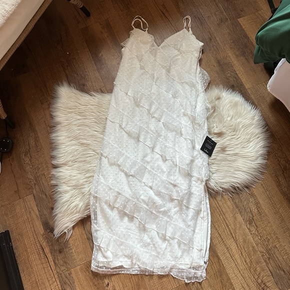LULU’S More Than Gorgeous White Mesh Ruffled Swiss Dot Midi Dress - Picture 4 of 6